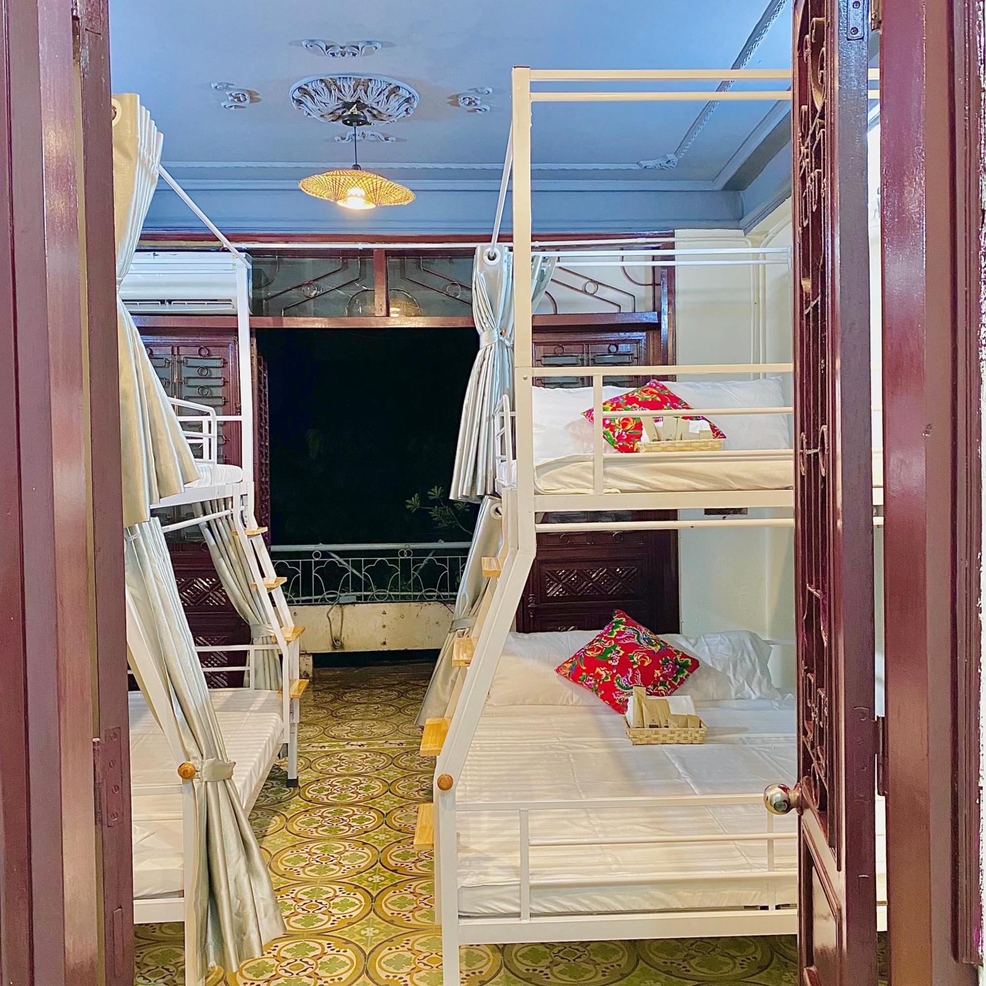 Hanoi Vibes Hostel Bagian luar foto
