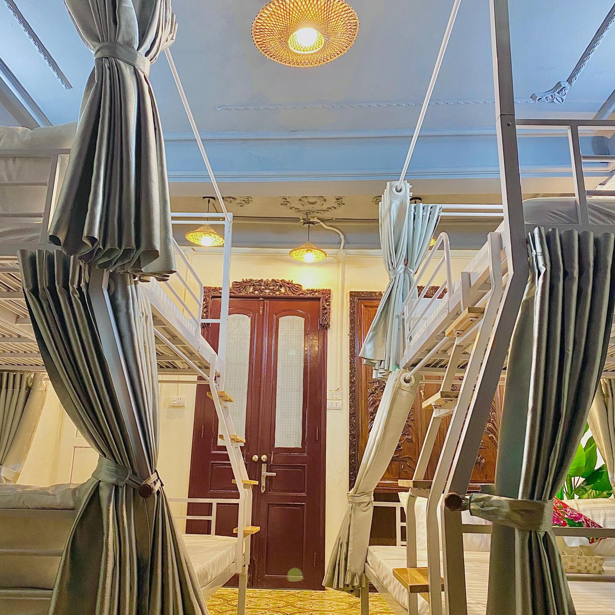 Hanoi Vibes Hostel Bagian luar foto
